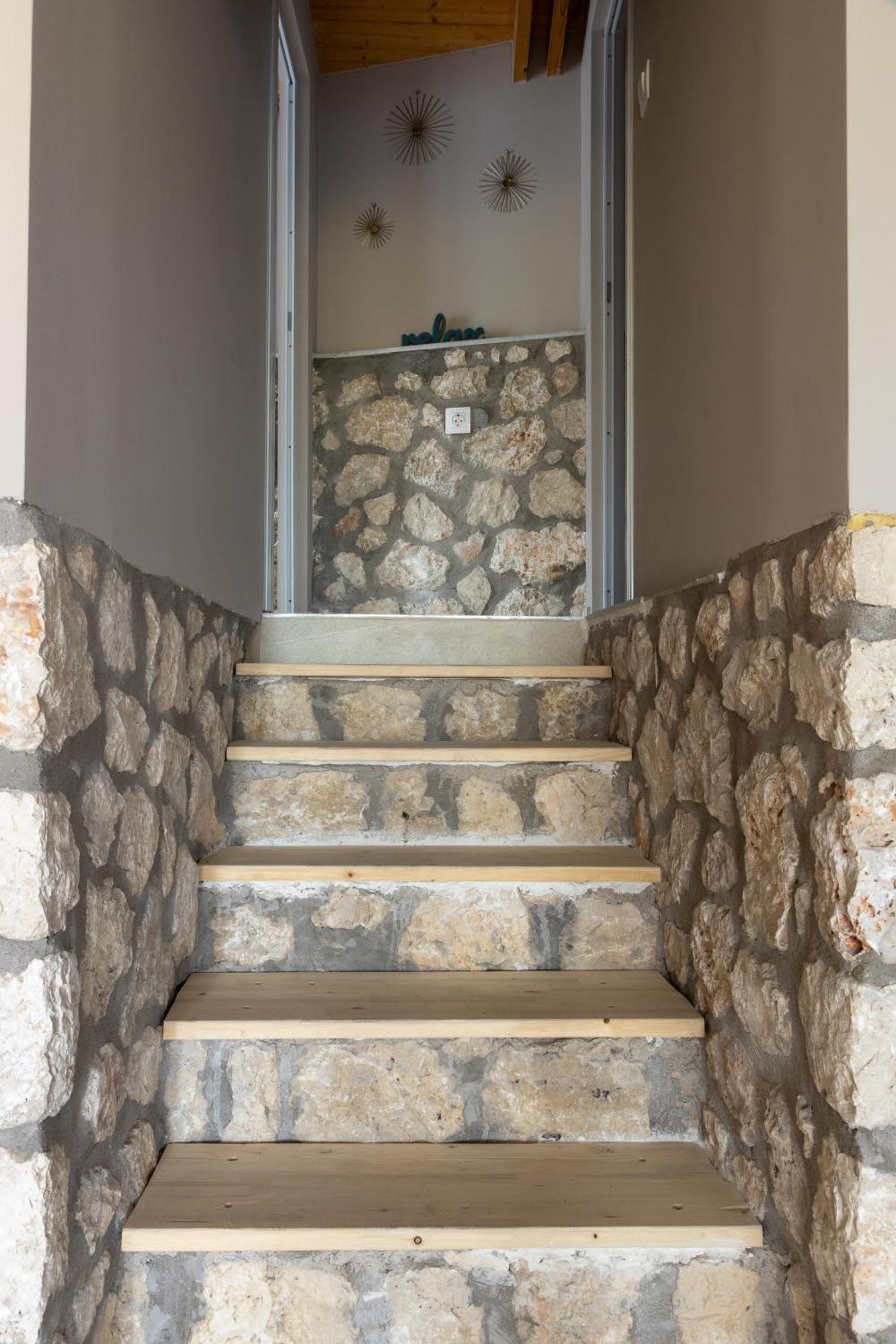 Villa Marcon Stone House Nikiana Extérieur photo